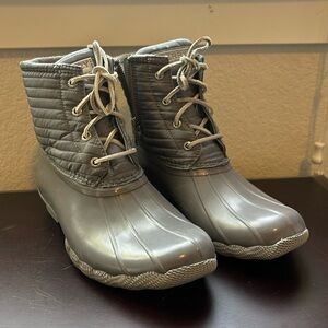 Women’s Sperry Top-Sider zip up fleece lined waterproof boots size 8.5